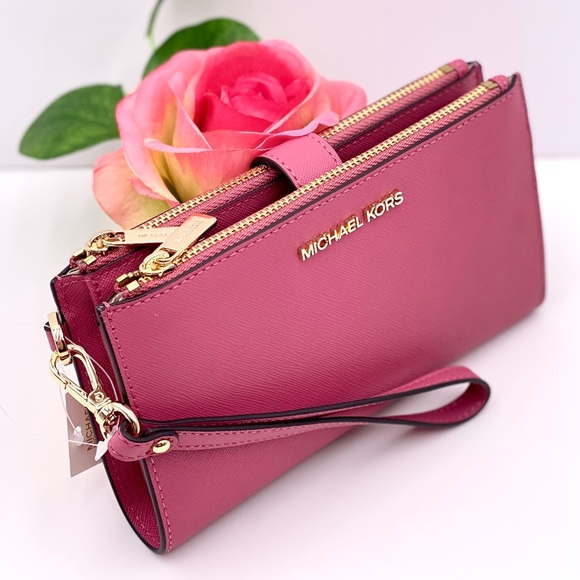 Michael Kors Handbags - Michael Kors DoubleZip Wallet Wristlet Phone Case